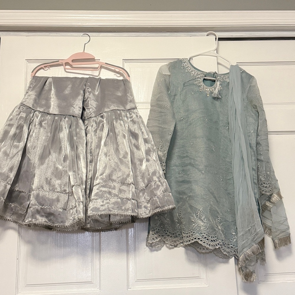 Girls pakistani Indian